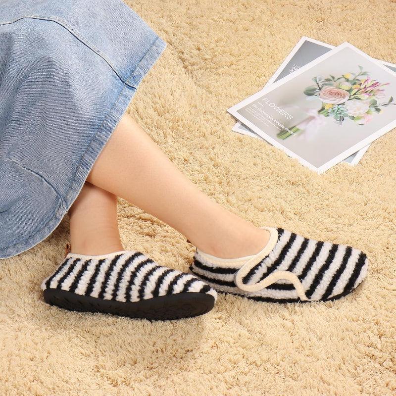 Lightweight Fleece Lined Slippers – Cozy Comfort with Secure Traction - Cloud Cushion Slides