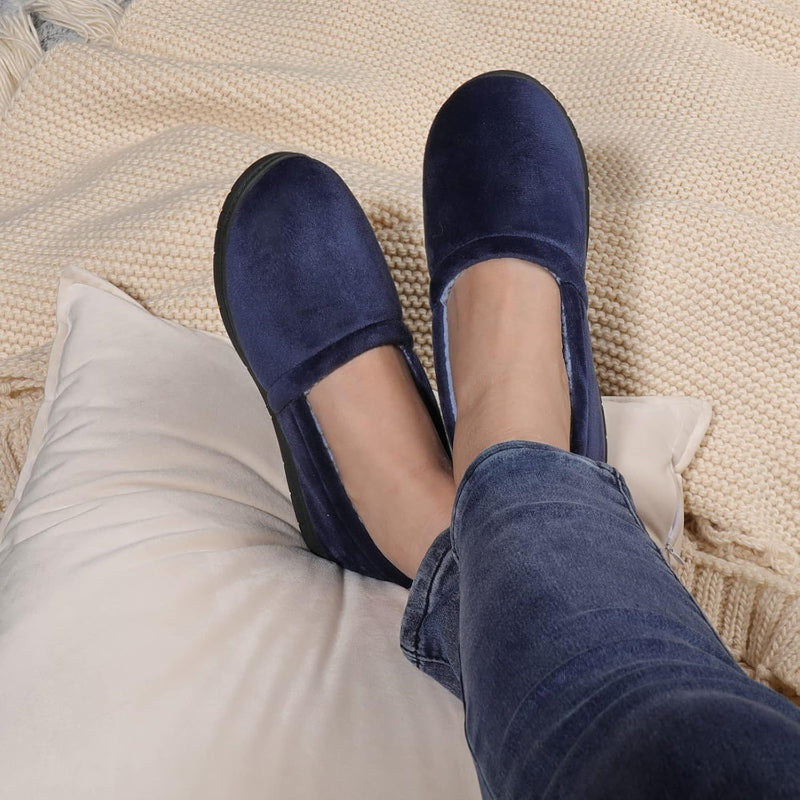 Memory Foam Closed Back Grip Slippers