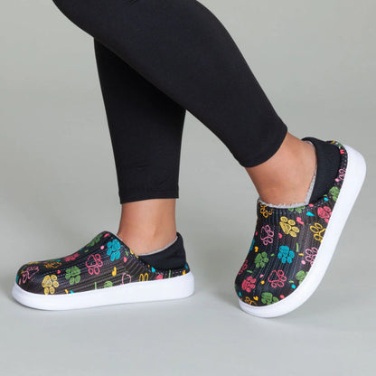 Floral Pattern Paw Print Slip On Clogs